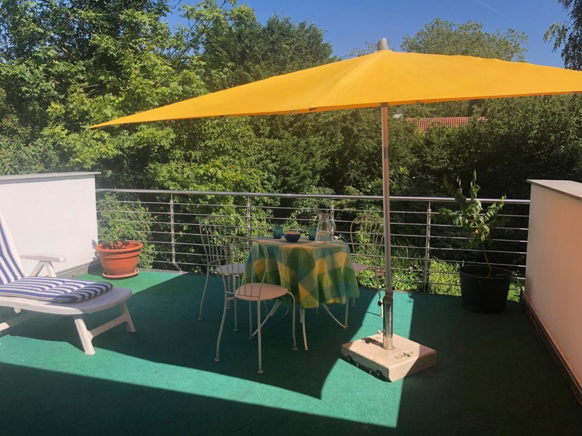 Appartement Glueck In Benrath à Düsseldorf Extérieur photo