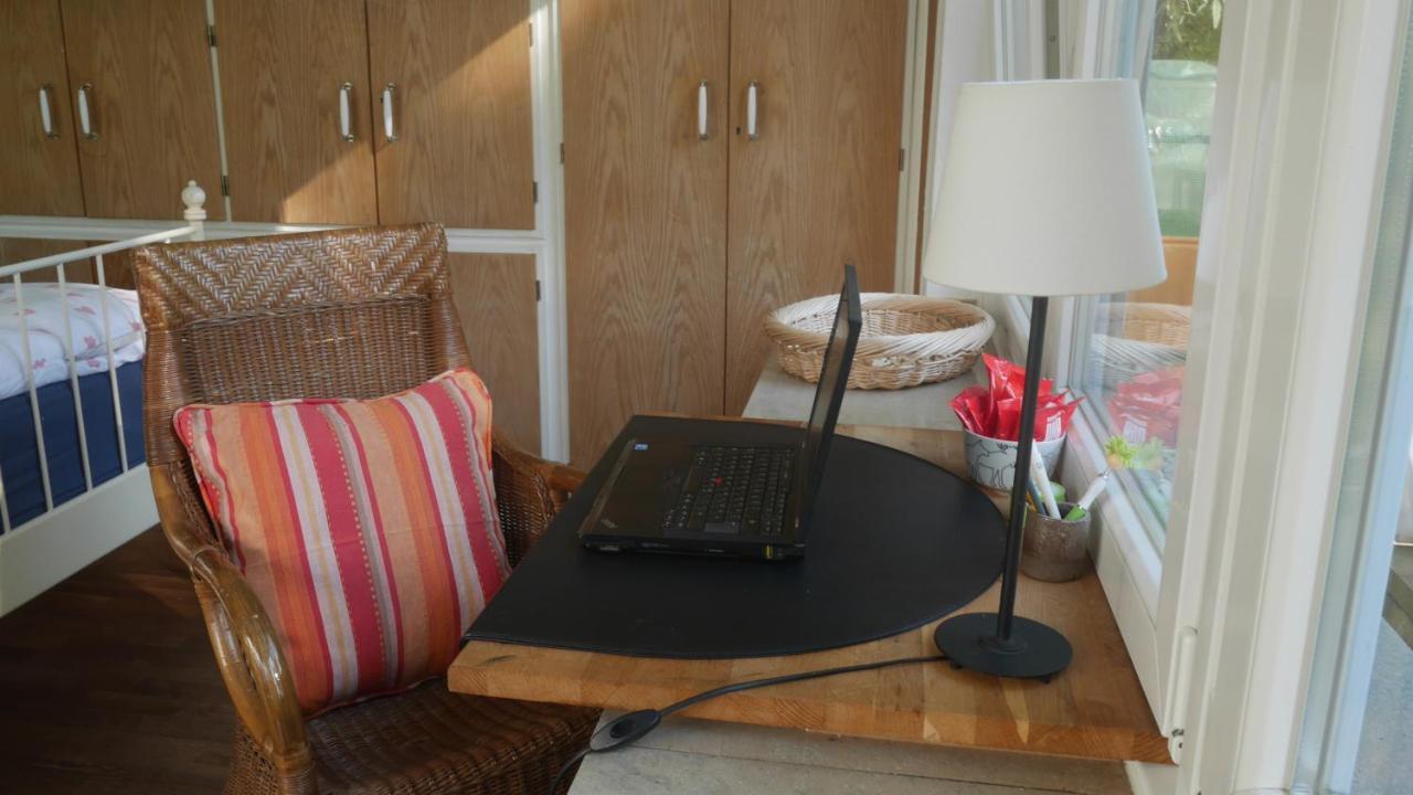 Appartement Glueck In Benrath à Düsseldorf Extérieur photo