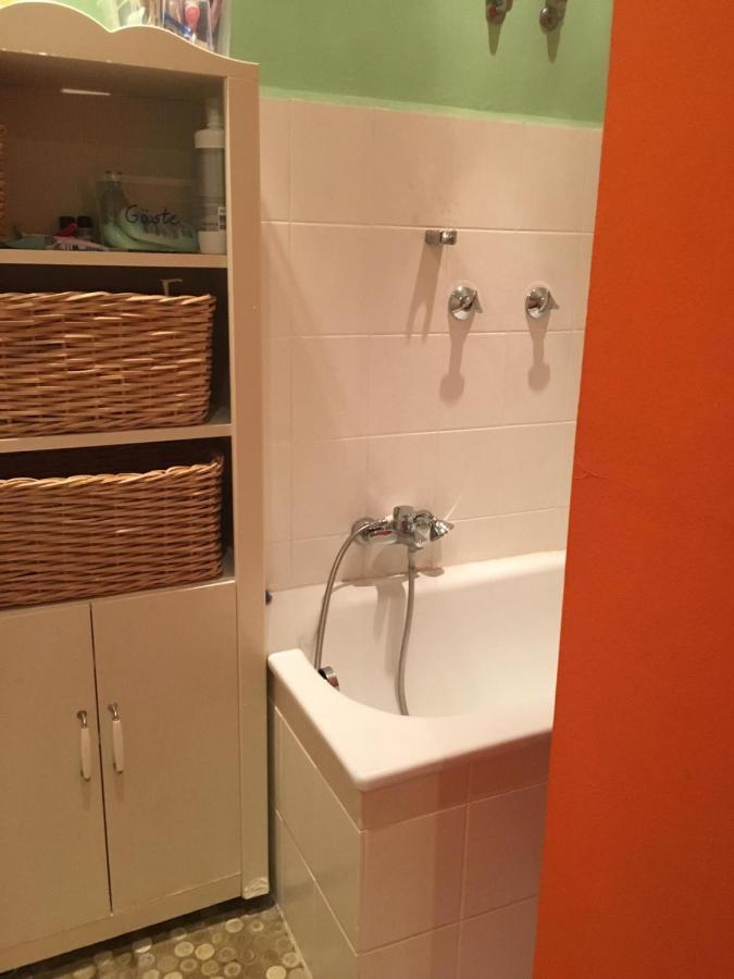 Appartement Glueck In Benrath à Düsseldorf Extérieur photo